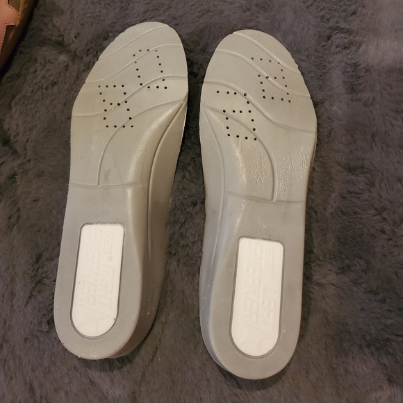 Golden Goose Sneakers *EXCELLENT CONDITION - Picture 11 of 13